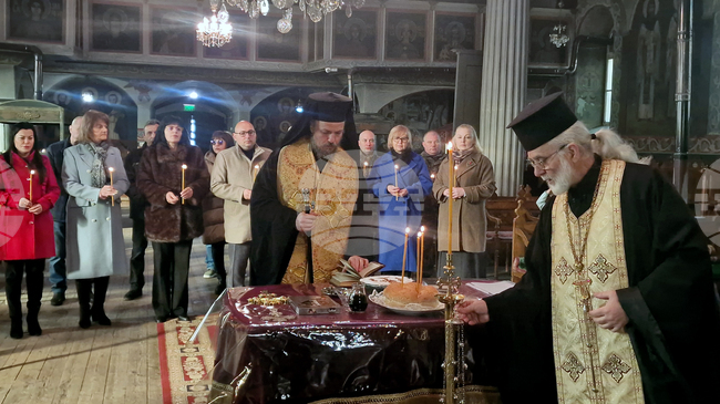 Свободата е дар и отговорност за днешните поколения, каза в празничната си проповед по повод Деня на Разград Главиницкият епископ Макарий