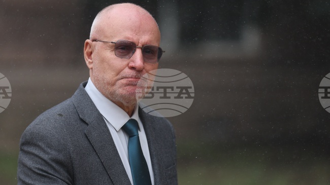 Би представлявало нарушение на българското и европейското законодателство, ако стана служебен премиер, каза управителят на БНБ Димитър Радев 