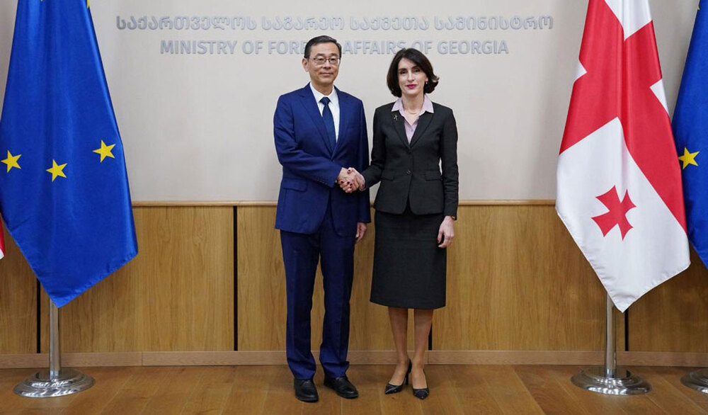 ГПБ: Грузинският външен министър се срещна с китайския посланик в страната 