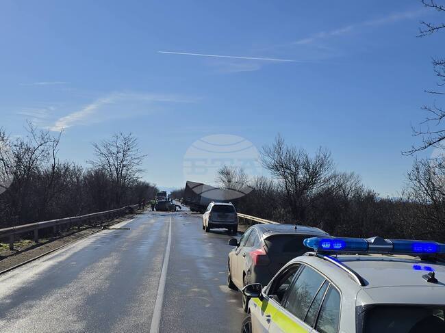 За срок до 72 часа е задържан шофьорът, обвинен в причиняване на катастрофата между селата Телиш и Горни Дъбник