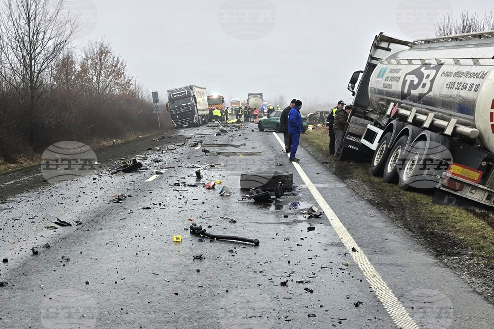 Двама от привържениците на ПАОК (Солун), които пострадаха при катастрофа в Румъния, ще бъдат транспортирани днес до Гърция