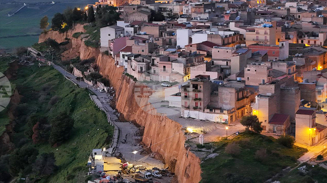 Средиземноморският циклон "Хари" остави дълготрайни следи в три италиански области
