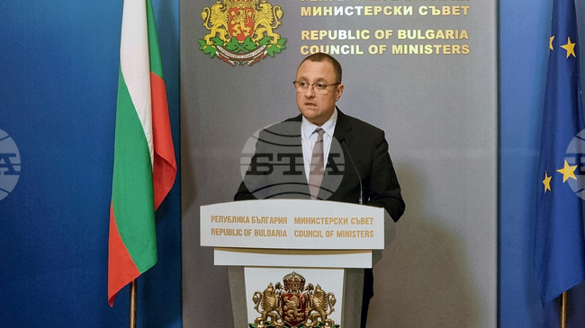 Запазват се 100% от средствата за саниране на жилищни сгради по ПВУ, съобщи регионалният министър в оставка Иван Иванов 