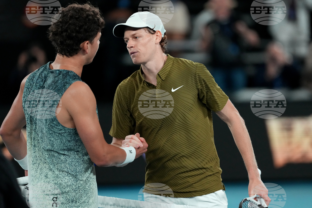 Яник Синер победи Бен Шелтън и си осигури среща с Новак Джокович на полуфиналите на Откритото първенство на Австралия