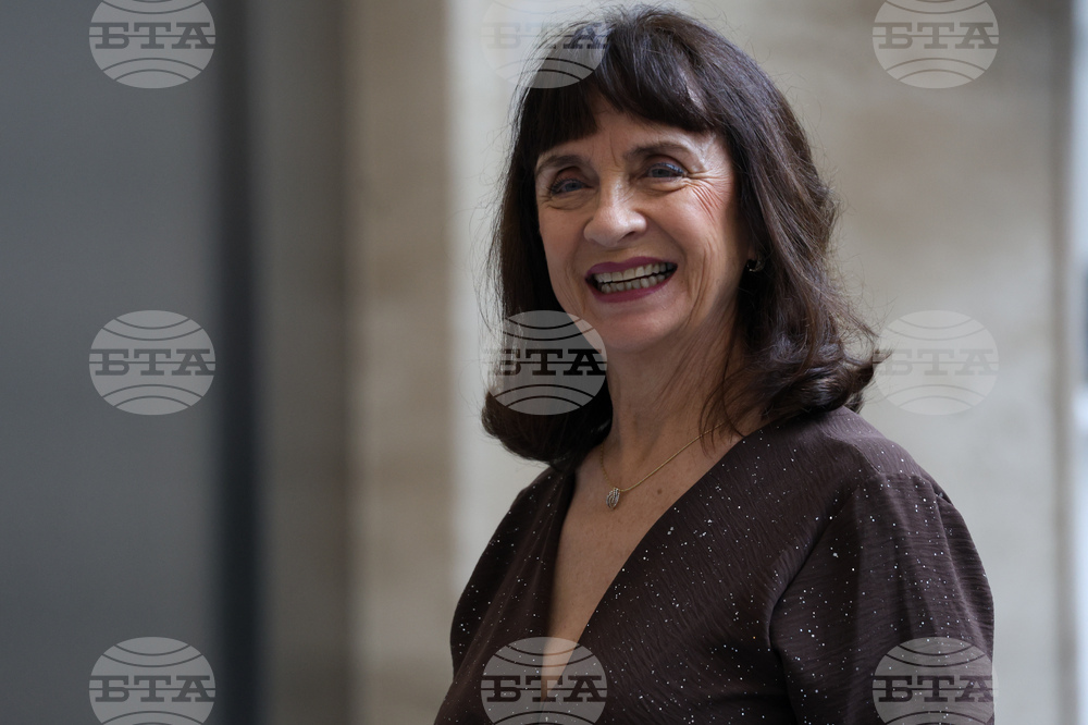 Народно събрание - изложба - „Заедно в борбата с кибертормоза на деца”