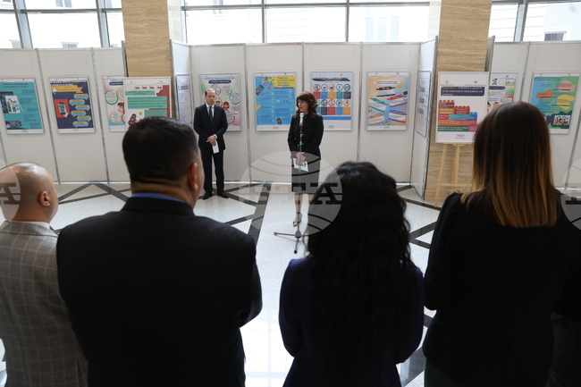 Изложба "Заедно в борбата с кибертормоза на деца" бе открита в сградата на Народното събрание