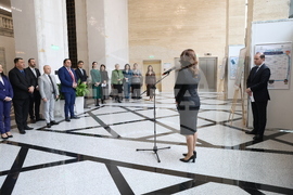 Народно събрание - изложба - „Заедно в борбата с кибертормоза на деца”