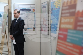 Народно събрание - изложба - „Заедно в борбата с кибертормоза на деца”