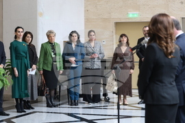 Народно събрание - изложба - „Заедно в борбата с кибертормоза на деца”