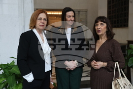 Народно събрание - изложба - „Заедно в борбата с кибертормоза на деца”