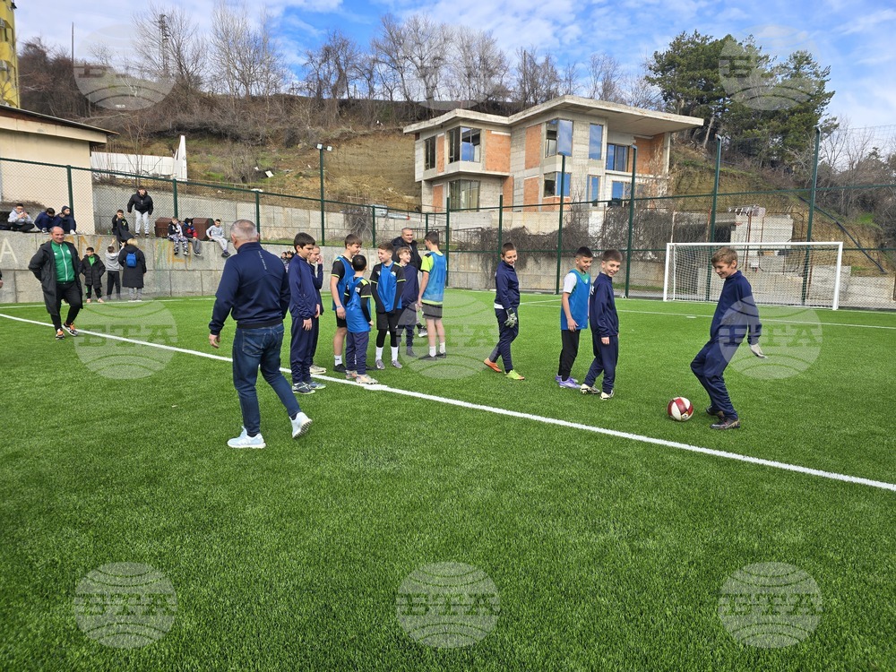 Сандански - откриване на спортна площадка за футбол в Спортно училище "Пейо Яворов"