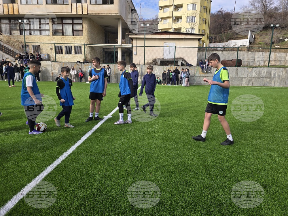 Сандански - откриване на спортна площадка за футбол в Спортно училище "Пейо Яворов"