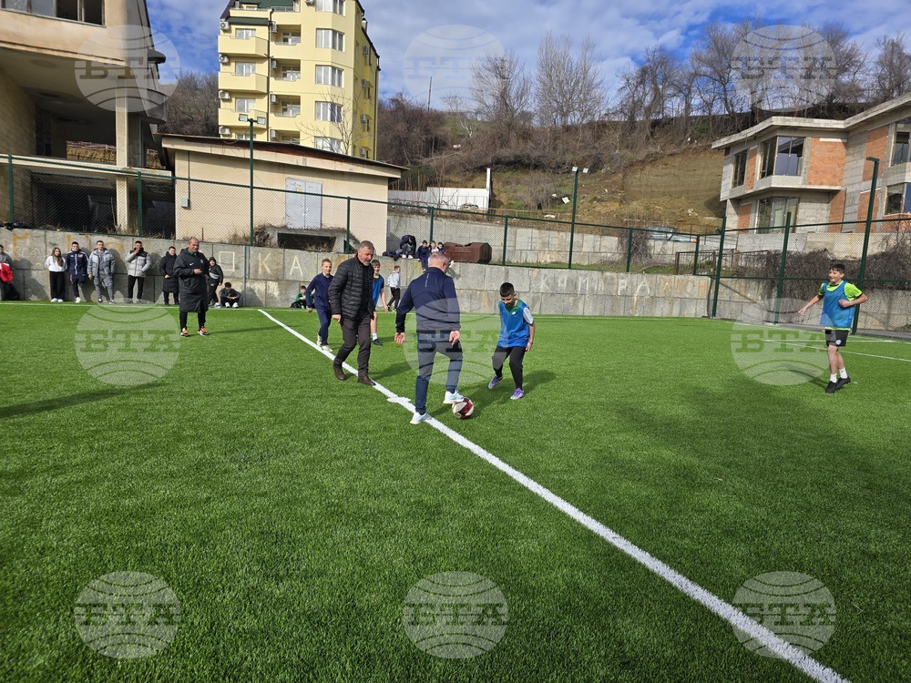 Сандански - откриване на спортна площадка за футбол в Спортно училище "Пейо Яворов"