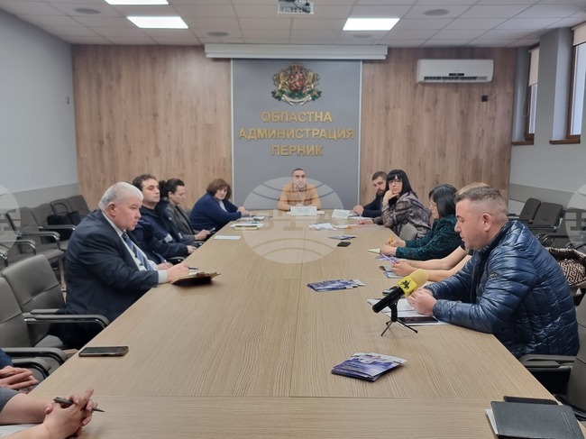 Институциите в област Перник определиха процеса по въвеждане на еврото като плавно протичащ и контролиран