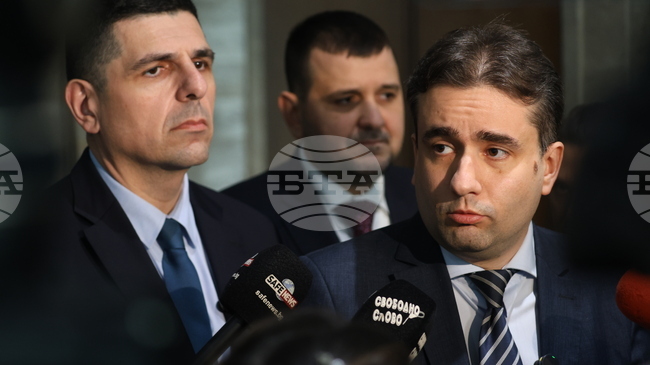 От „Да, България“ не са съгласни да бъдат изключвани хора автоматично от листите