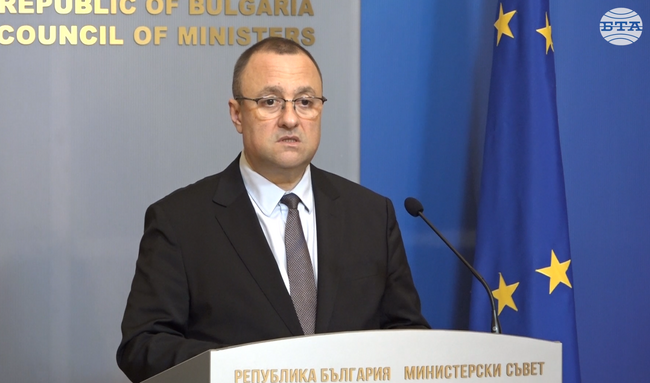 АПИ е предприела всички необходими действия за осигуряване на нормалното зимно поддържане на пътната мрежа, съобщи регионалният министър