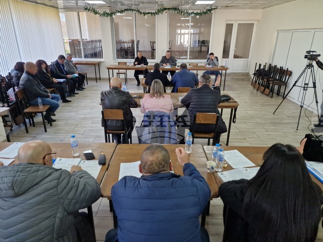 Три са основните приоритети в приетия от Общинския съвет в Златарица годишен план за младежта в региона