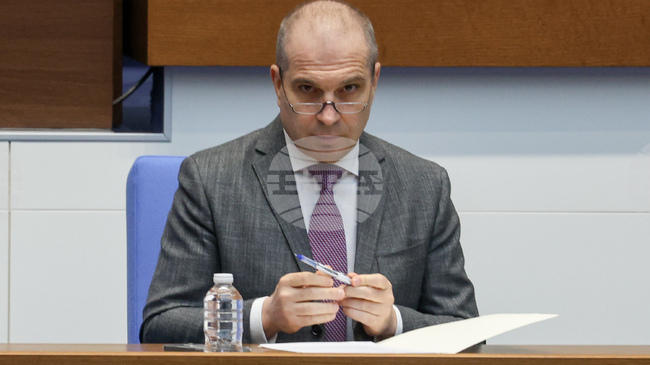 Всеки, който предоставя атракционни услуги, представляващи повишена опасност, задължително ще подава уведомление до министъра на туризма, реши парламентът