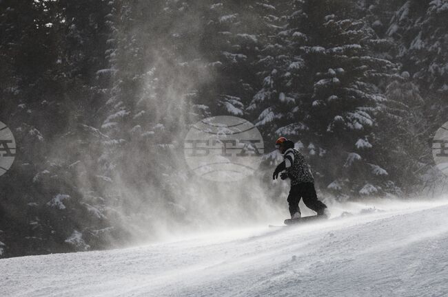 Времето в планините е подходящо за снежни спортове, съобщиха от Планинската спасителна служба на БЧК