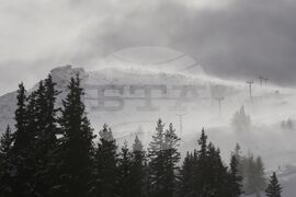 Витоша - зима - силен вятър