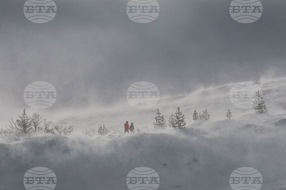 Climber Found Dead on Mount Velouchi after Three-Day Search 