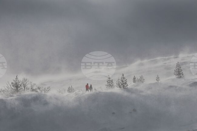 Climber Found Dead on Mount Velouchi after Three-Day Search 