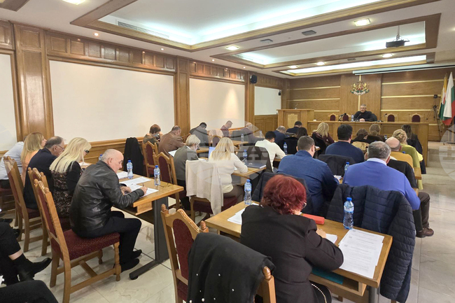 План за младежта, проекти и общински програми приеха съветниците в община Добричка на редовно заседание