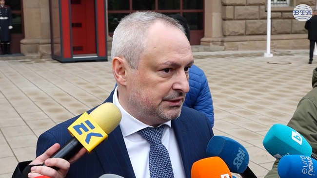 Няма да стана служебен премиер, заяви подуправителят на БНБ Радослав Миленков