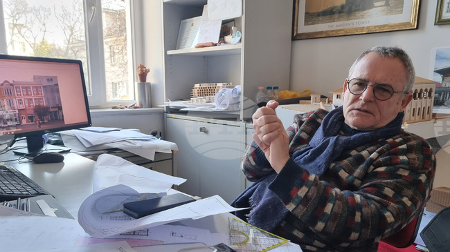 В старите сгради има вложено уважение към качеството и към труда, каза пред БТА арх. Владимир Попов 
