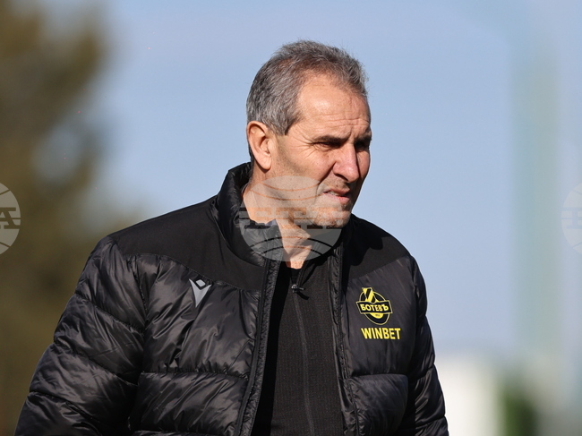 Старши треньорът на Ботев (Пловдив) Димитър Димитров-Херо дава пресконференция преди старта на пролетния дял от първенството