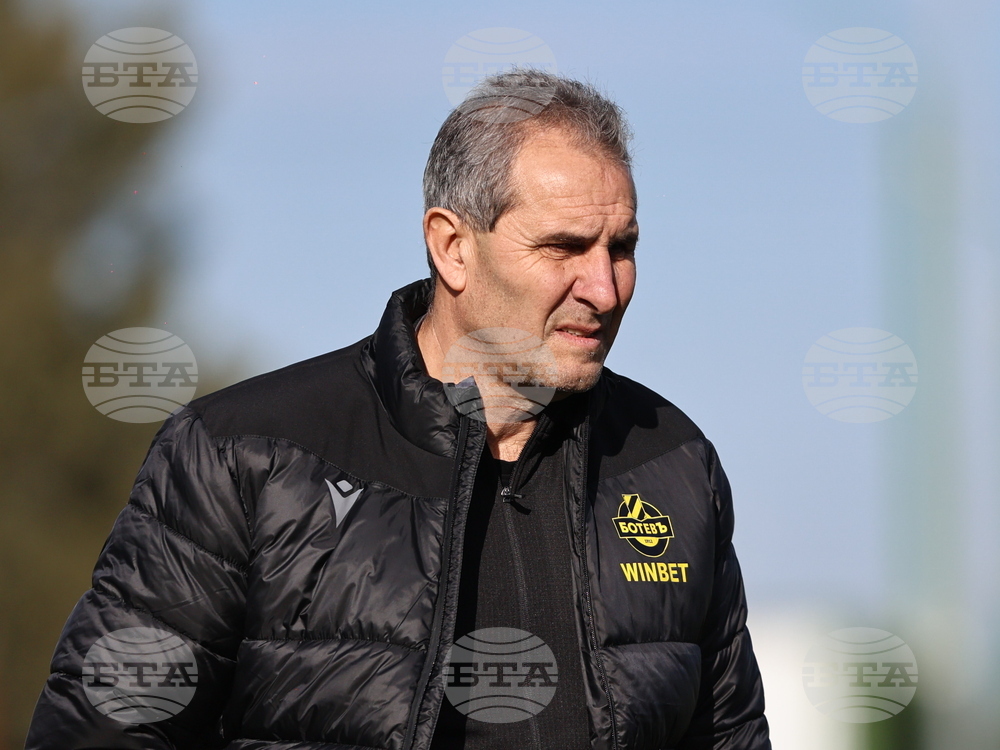 Пловдив - футбол - „Ботев“ Пловдив - „Спартак“ Варна - контрола