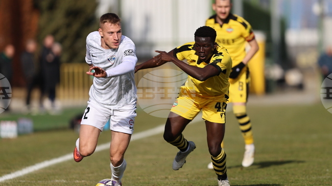 Защитник на Ботев (Пловдив) с повиквателна за младежкия национален отбор на Кот д'Ивоар