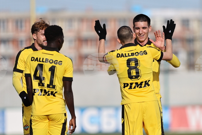 Ботев (Пловдив) подписа нов договор с официалния доставчик на своята екипировка