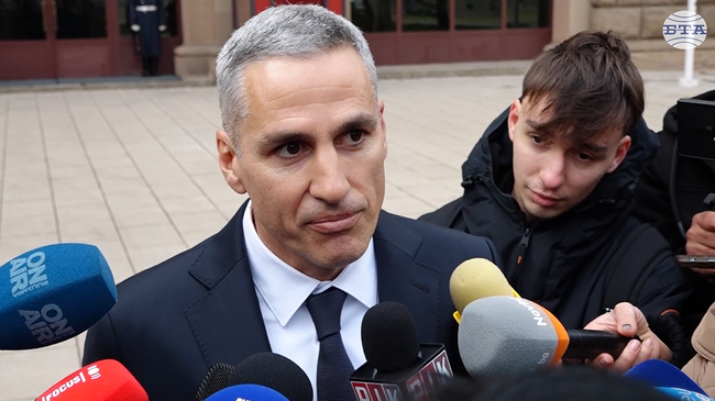 Подуправителят на БНБ Андрей Гюров е готов да стане служебен премиер