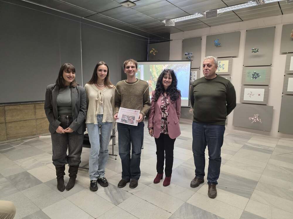 Студенти препроектират връзката между институции, хора и град