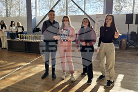 Свищов - ученически спортни игри - награждаване