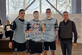 Свищов - ученически спортни игри - награждаване