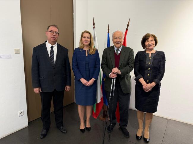 Нови документи на първия български княз Александър I Батенберг, дарени на Държавна агенция „Архиви“