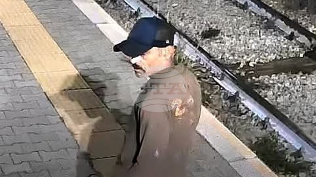 Полицията в Русе издирва мъж за изясняване на извършено посегателство върху железопътната инфраструктура в града 