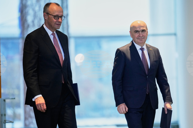 Румъния и Германия ще подпишат меморандум за засилване на военното сътрудничество, съобщиха Мерц и Боложан