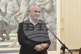 Добрич - Захари Карабашлиев - „Ловец на делфини" - представяне