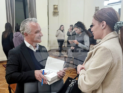 Добрич - Захари Карабашлиев - „Ловец на делфини" - представяне