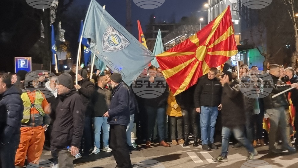 Северна Македония - Скопие - протест с искане за увеличаване на заплатите
