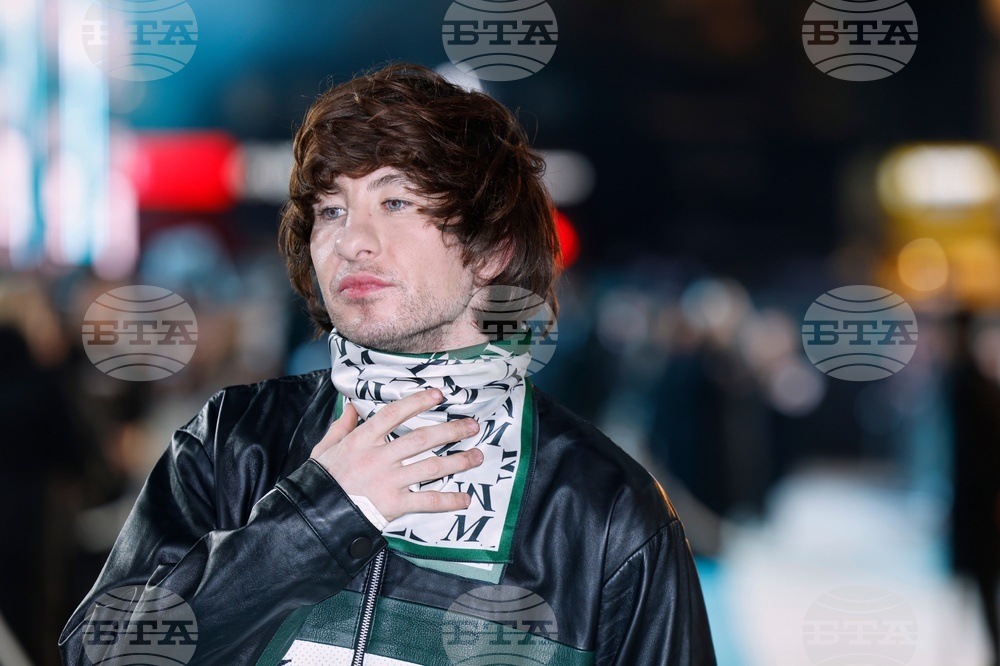 Britain Crime 101 Premiere