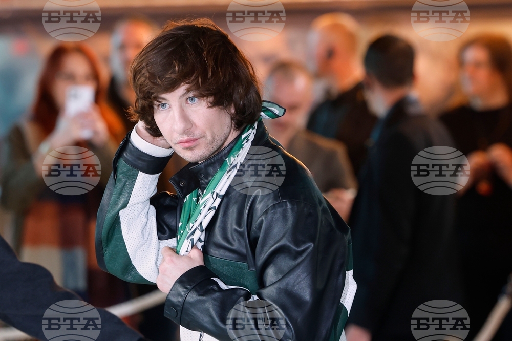 Britain Crime 101 Premiere