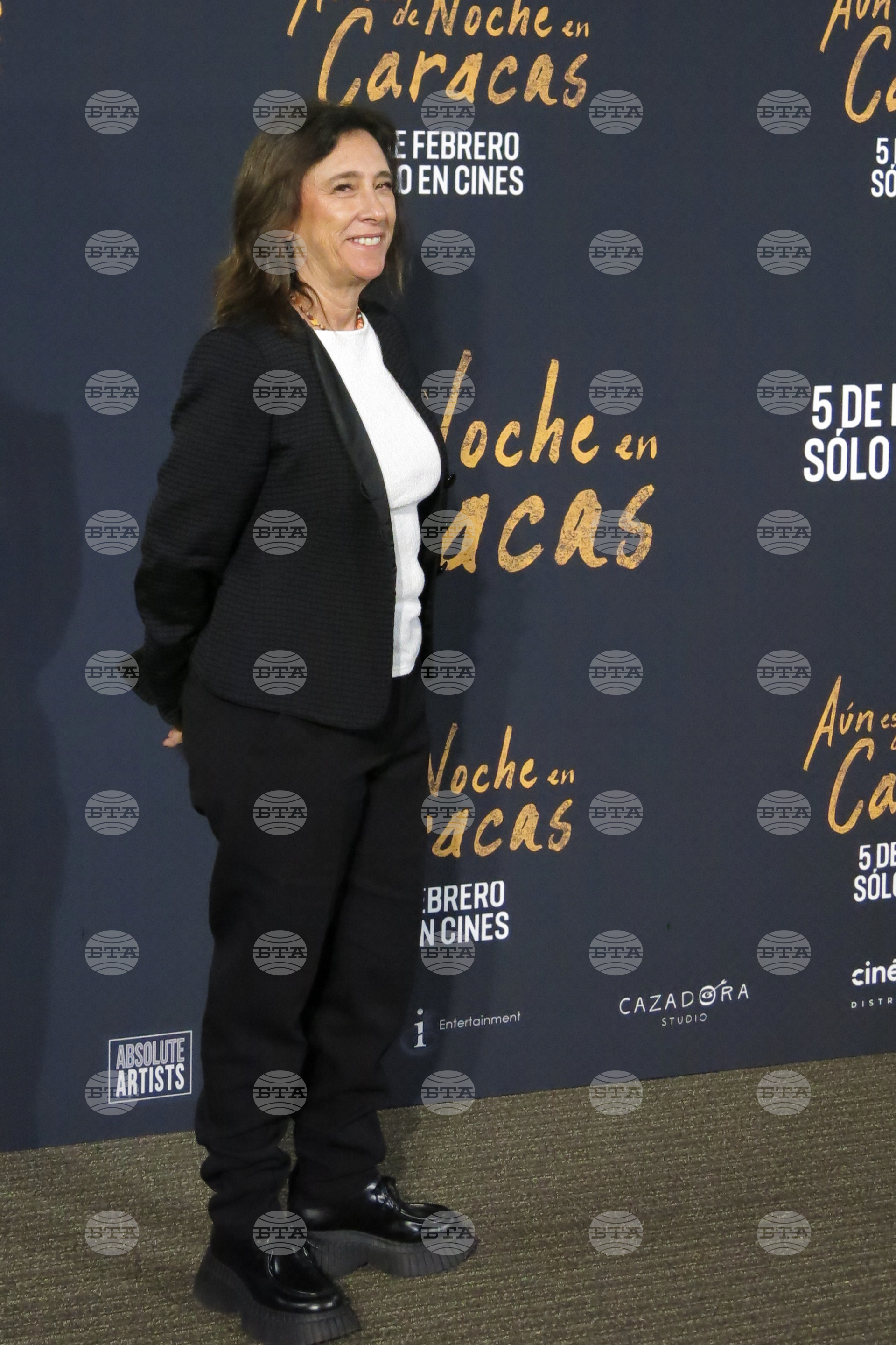 Mexico Film Aun es de noche en Caracas