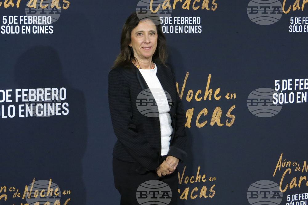 Mexico Film Aun es de noche en Caracas