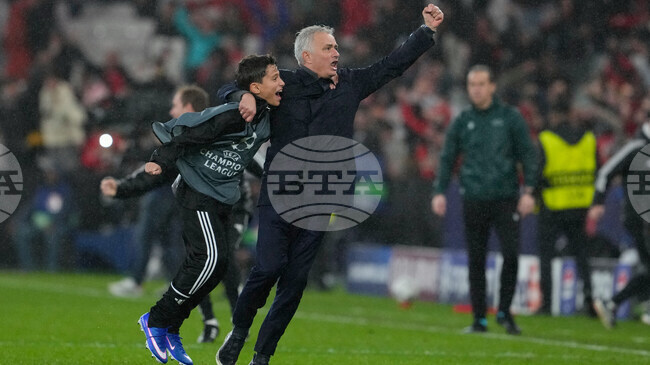 Гол на вратаря на Бенфика Анатолий Трубин с глава в последните секунди срещу Реал Мадрид класира тима от Лисабон напред в Шампионската лига