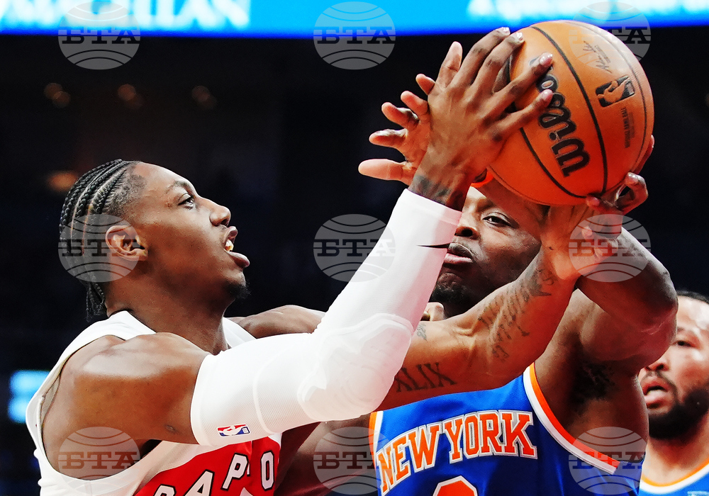 Knicks Raptors Basketball