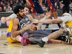 Lakers Cavaliers Basketball